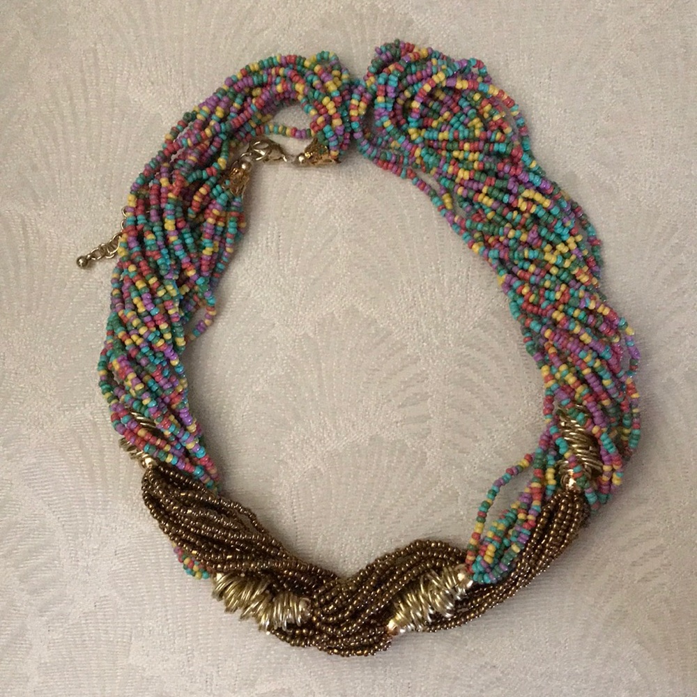 Necklace and earring set